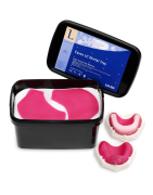 Svetlom tuhnúce platničky